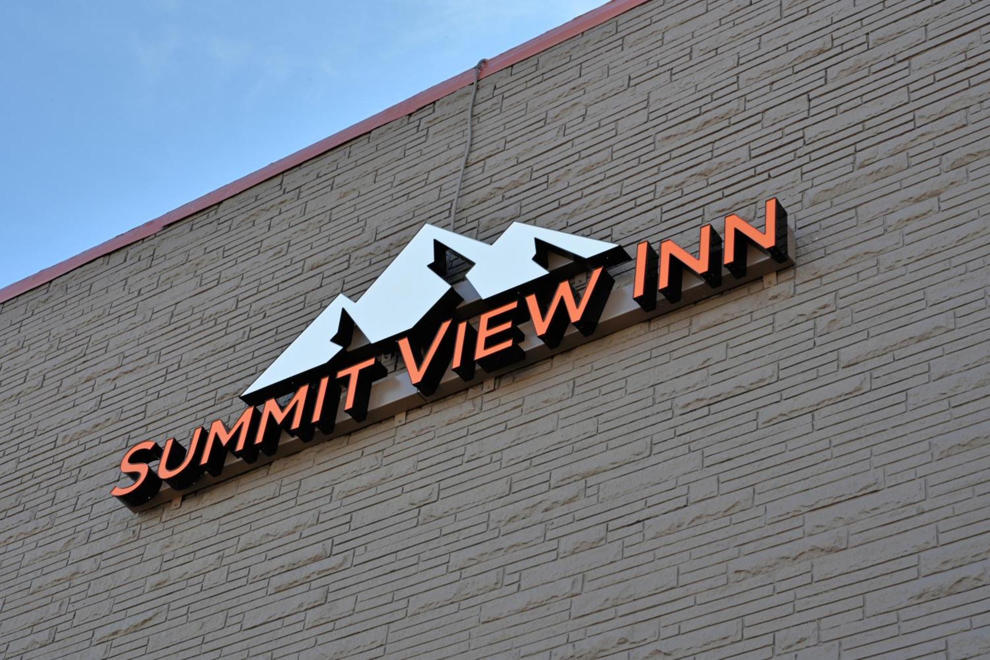 Summit View Inn Aurora Exterior photo